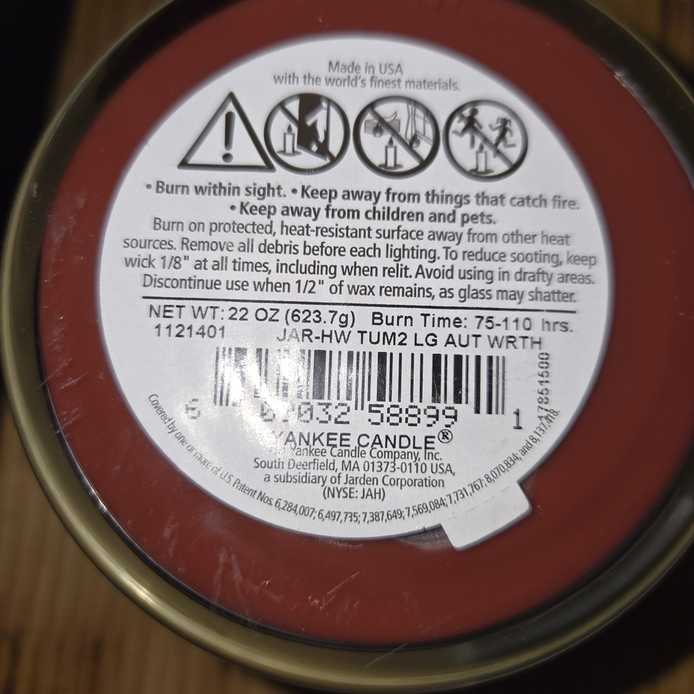 Yankee Candle Autumn Wreath NEW 22 OzYankee Candle Autumn Wreath NEW 22 Oz - Picture 2 of 4